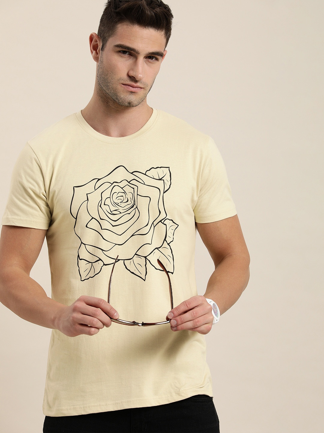 

Moda Rapido Men Beige & Black Floral Printed Pure Cotton T-shirt