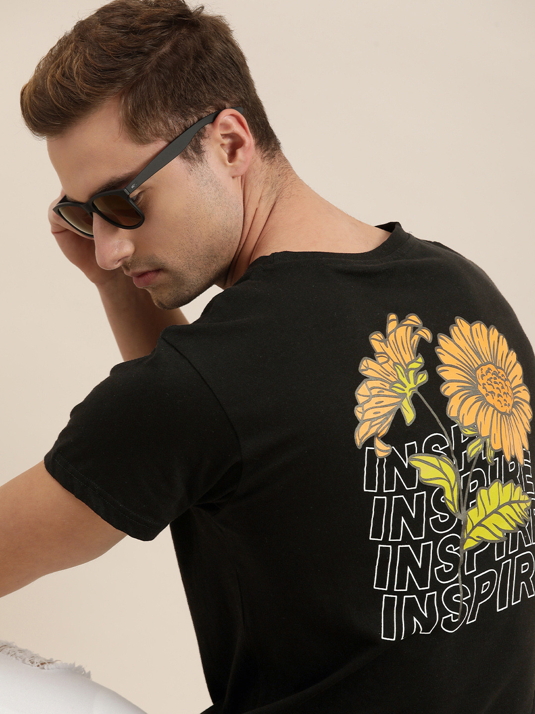 

Moda Rapido Men Black Floral Printed T-shirt