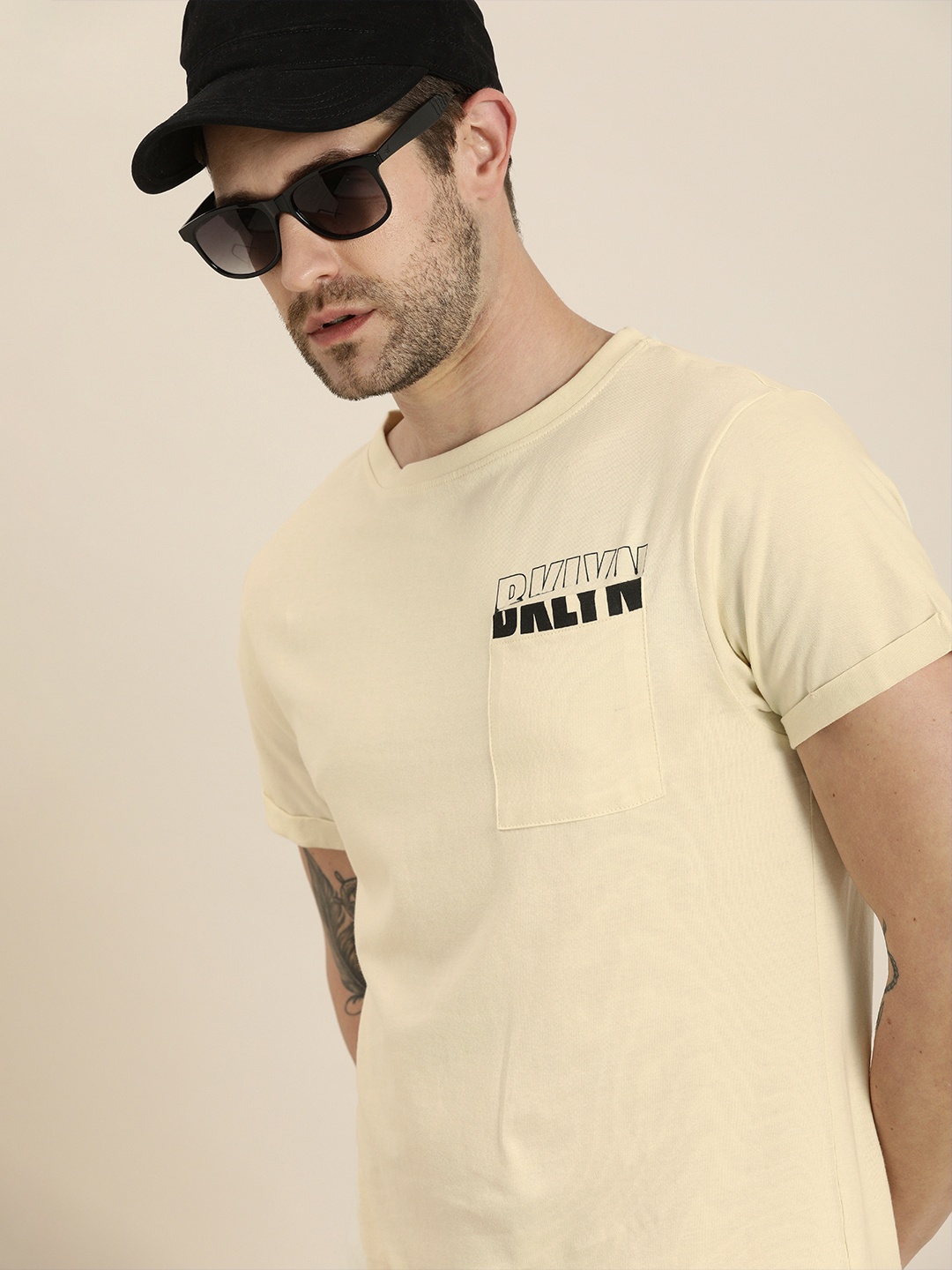 

Moda Rapido Men Beige Solid Pure Cotton T-shirt with Pocket