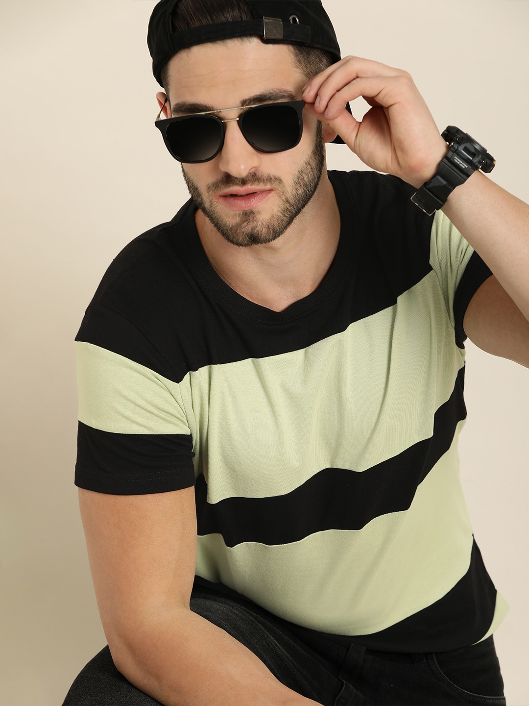 

Moda Rapido Men Black & Green Colourblocked T-shirt