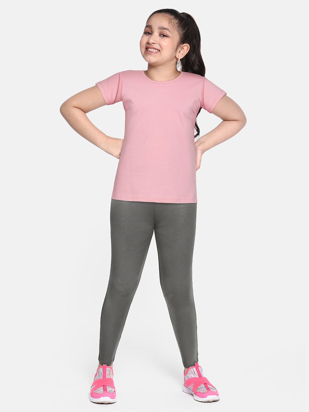 

HERE&NOW Girls Grey Solid Ankle Length Leggings