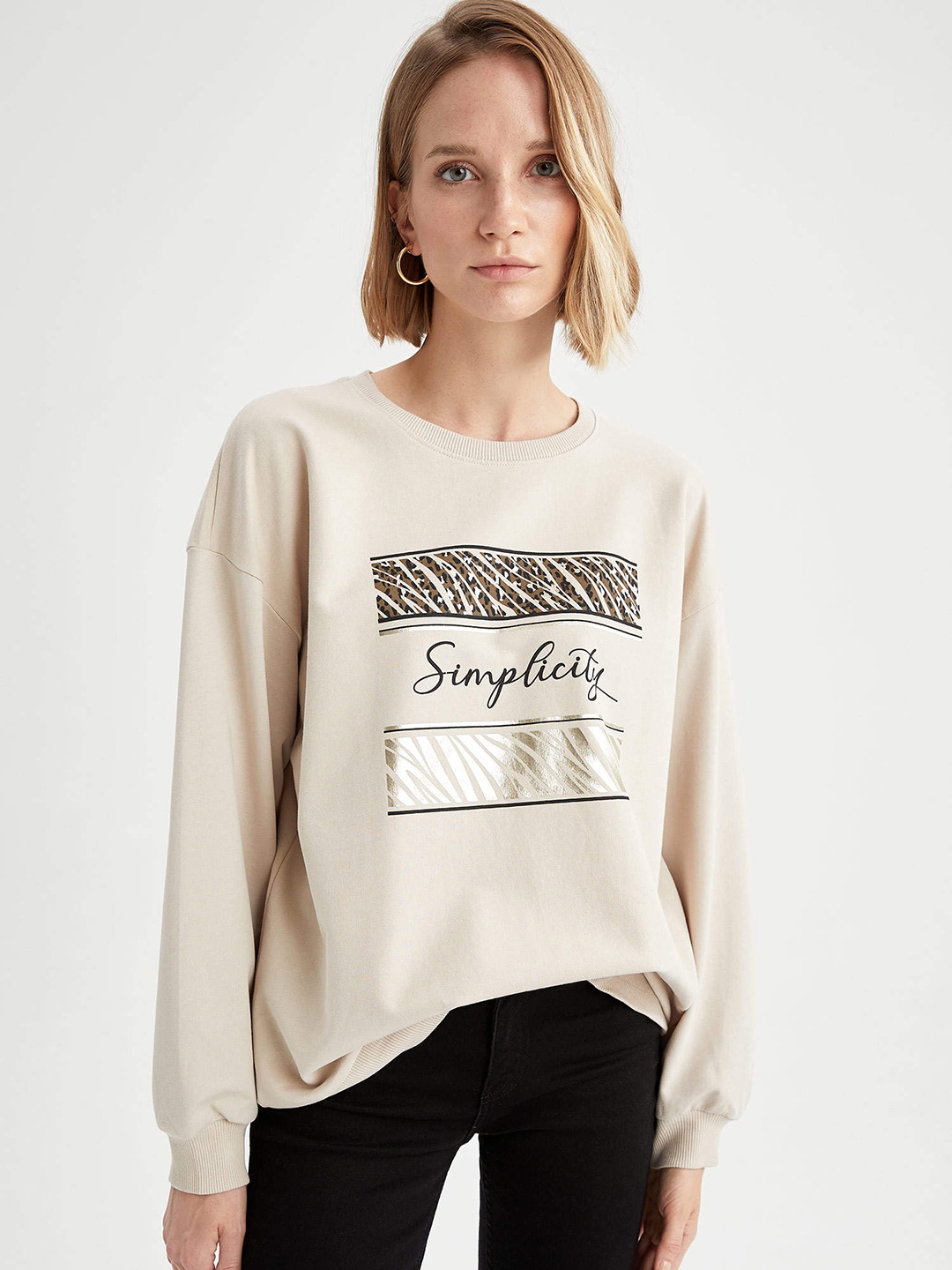 

DeFacto Women Beige & Black Cotton Typography Print Sweatshirt