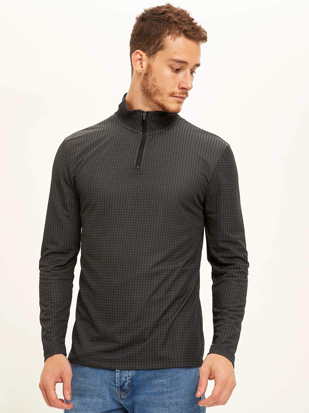 

DeFacto Men Taupe Slim Fit Self-Checked Sweatshirt