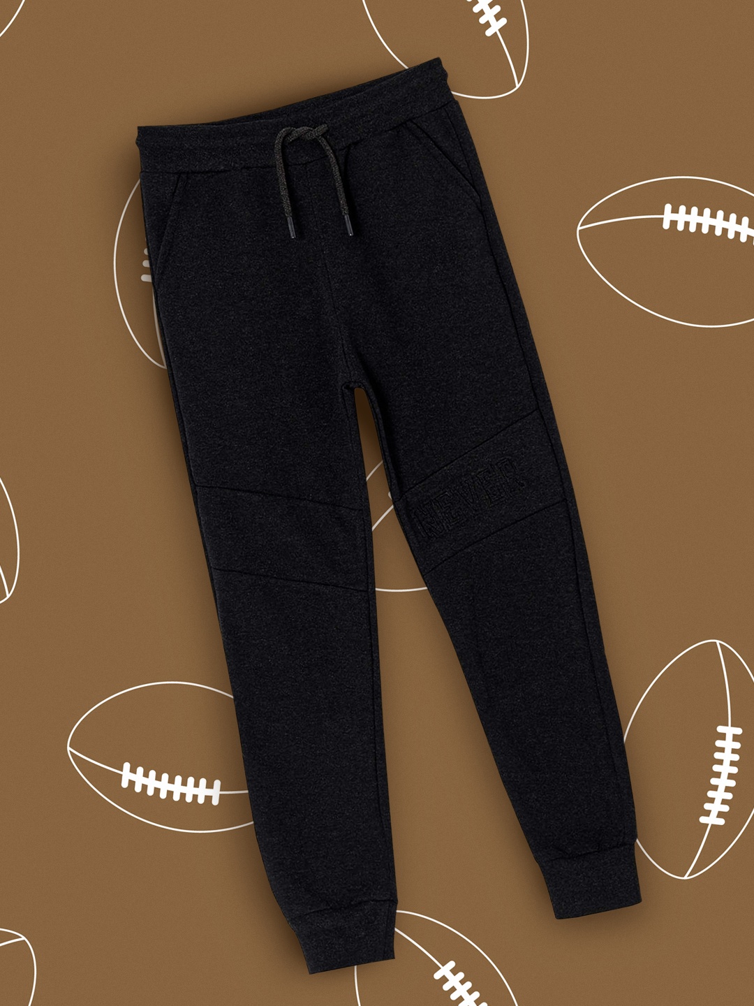 

DeFacto Boys Charcoal Solid Joggers Trousers