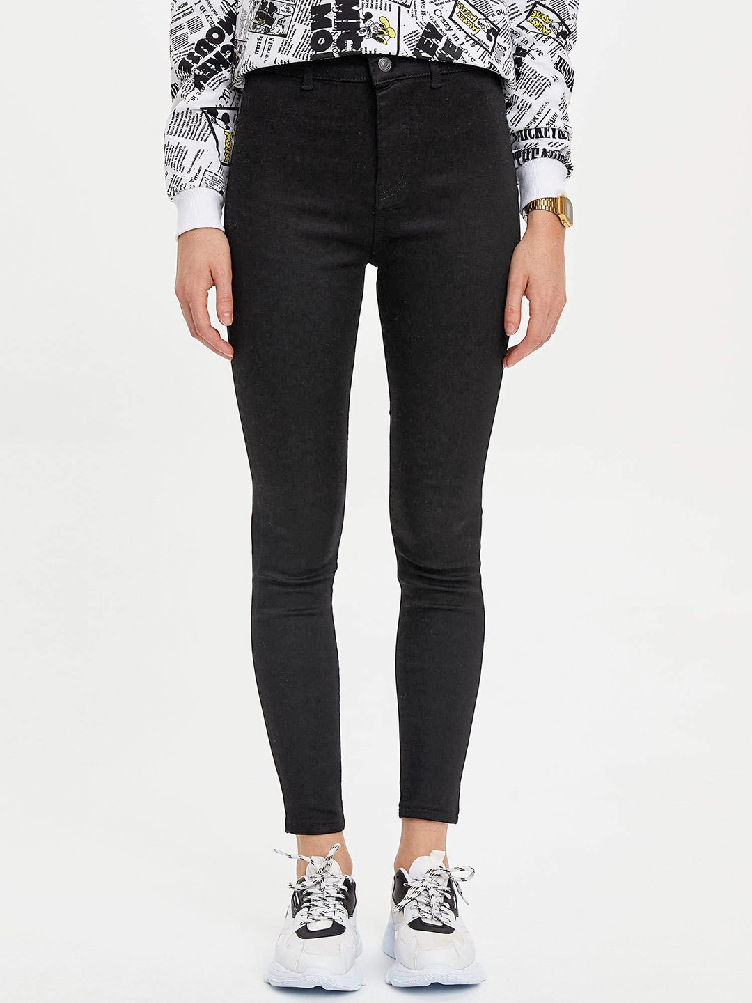 

DeFacto Women Black Solid Trousers
