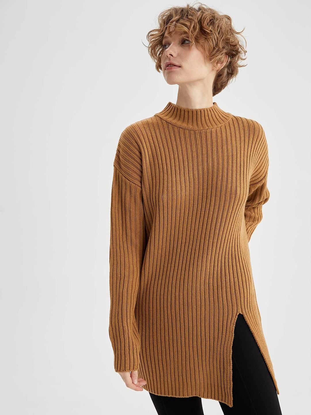 

DeFacto Women Brown Ribbed Longline Front Slit Pullover