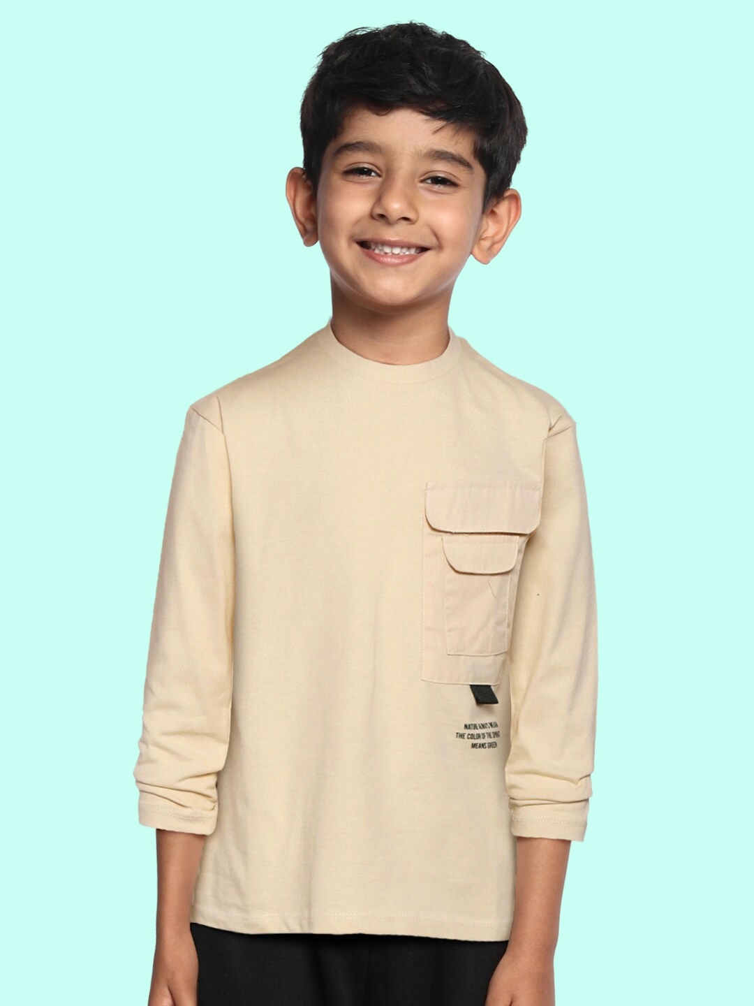 

DeFacto Boys Beige Solid Round Neck Pure Cotton T-shirt