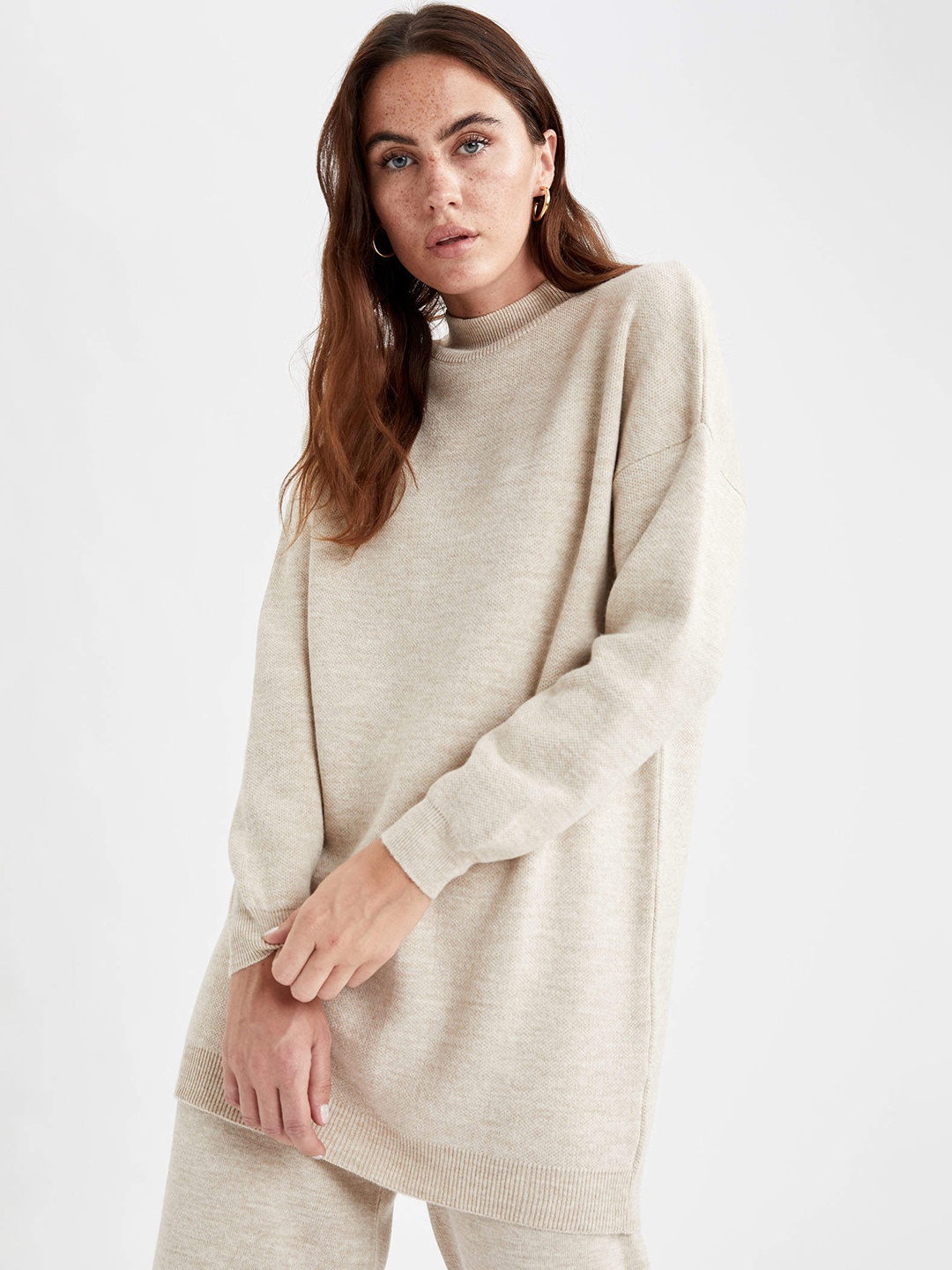 

DeFacto Beige High Neck Regular Fit Pure Acrylic Tunic