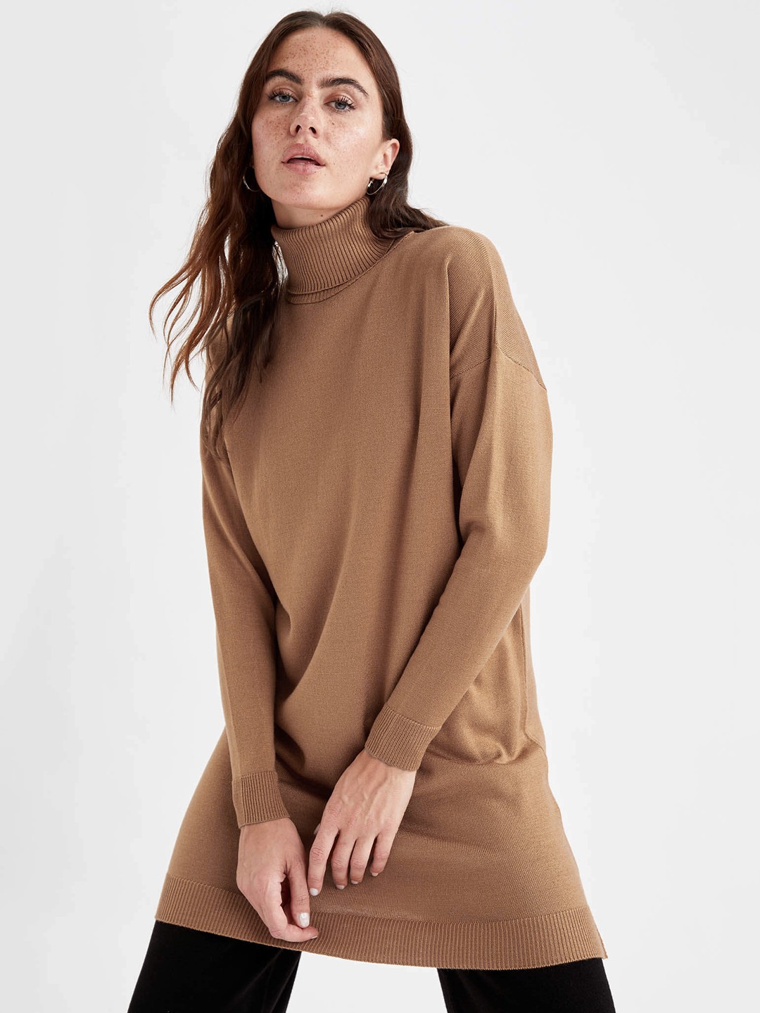 

DeFacto Women Brown Regular Fit High Neck Pure Acrylic Tunic