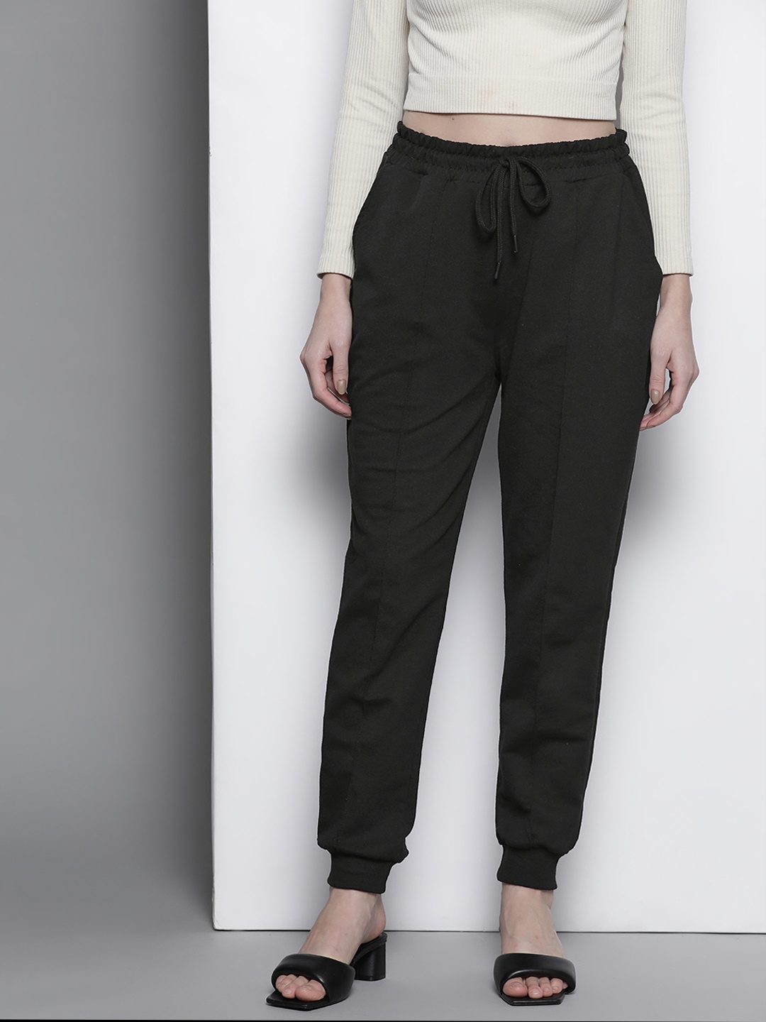 

DeFacto Women Black Regular Fit Solid Knit Joggers