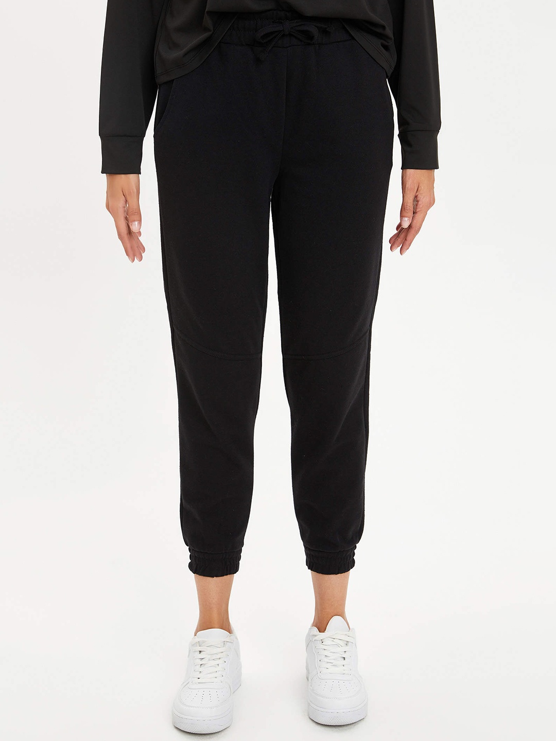 

DeFacto Women Black Solid Trousers