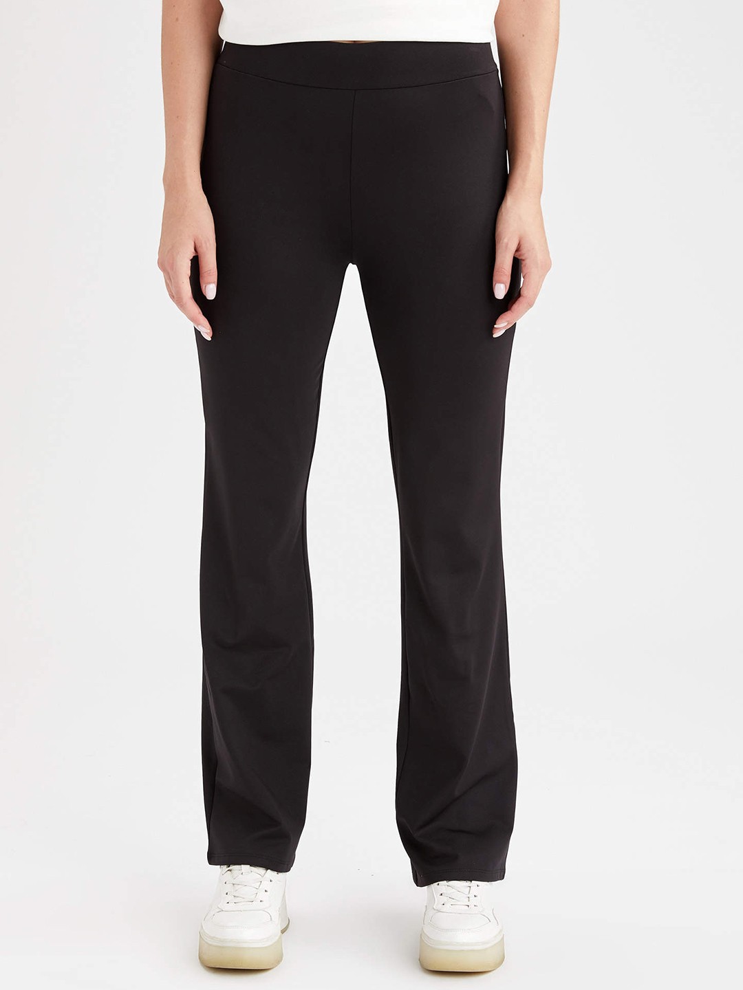 

DeFacto Women Black Regular Fit Trousers