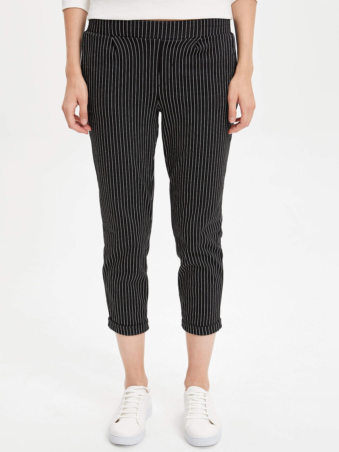 

DeFacto Women Black Striped Pleated Cropped Trousers