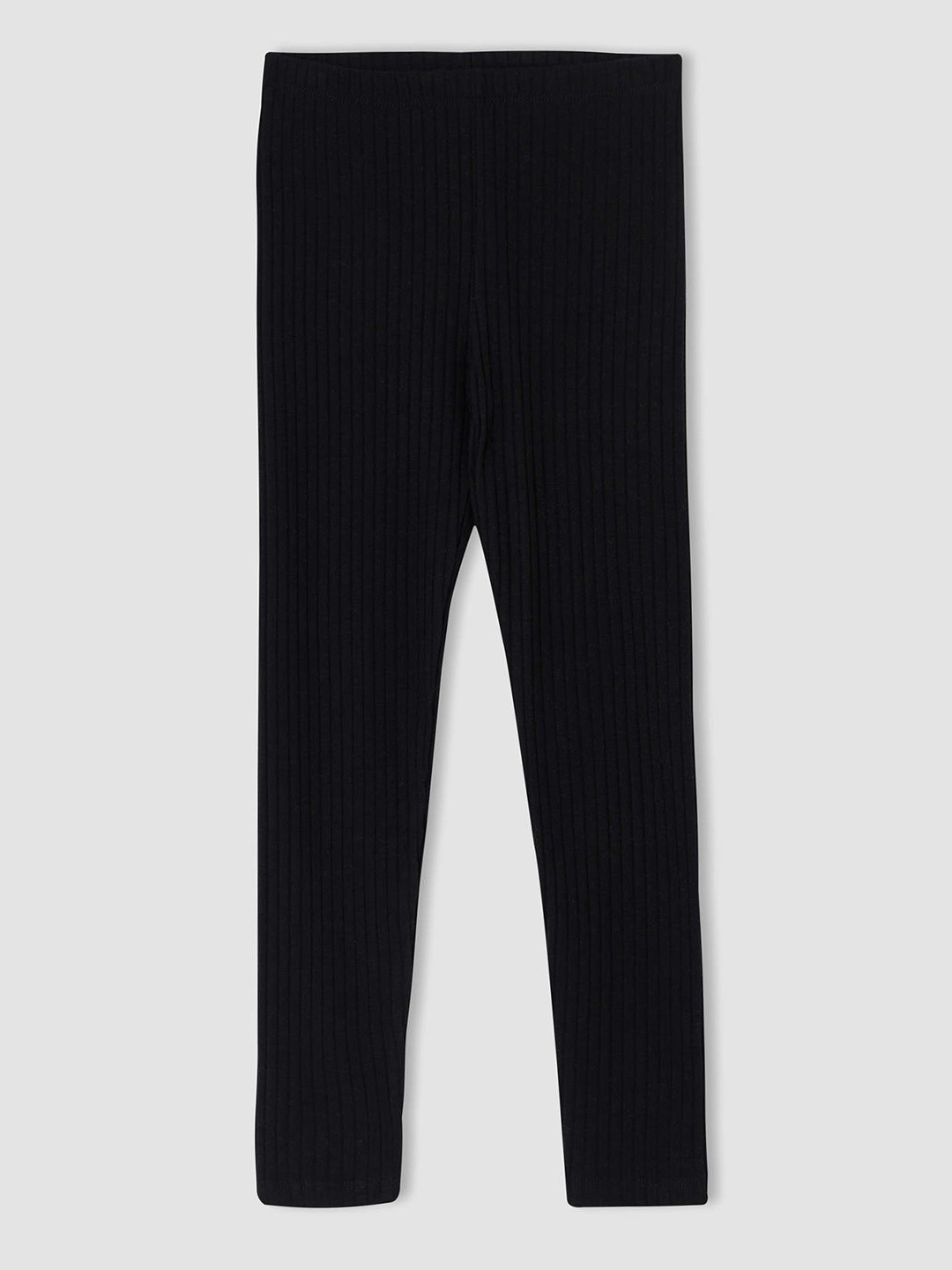 

DeFacto Girls Black Solid Stretchable Leggings