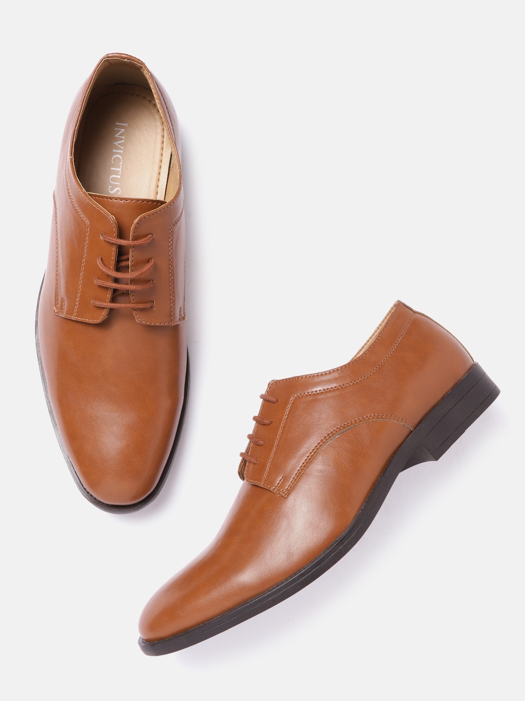 

INVICTUS Men Tan Brown Solid Formal Derbys