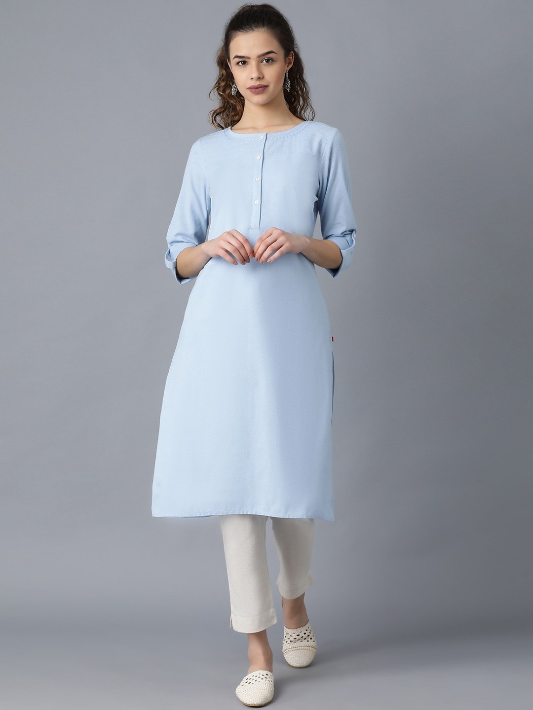 

W Women Blue Thread Work Kurta