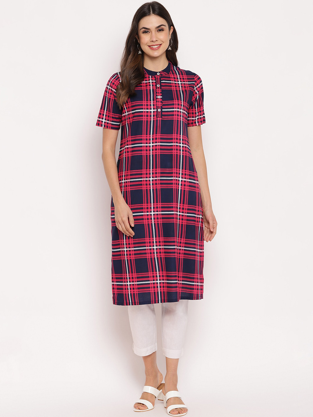 

Napra Women Fuchsia & Navy Blue Checked Kurta
