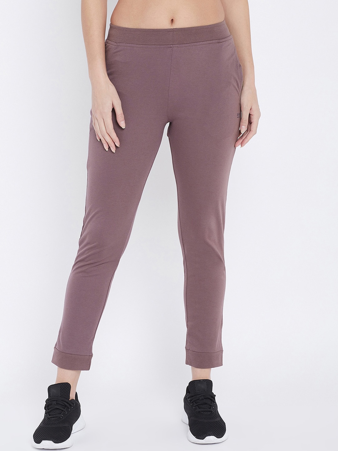 

Okane Women Mauve Solid Jogger