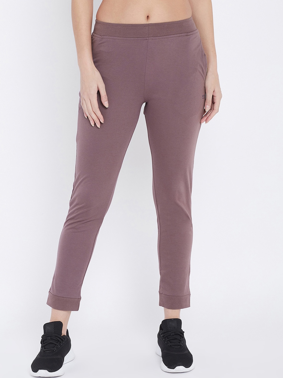 

Okane Women Mauve Solid Straight-Fit Joggers