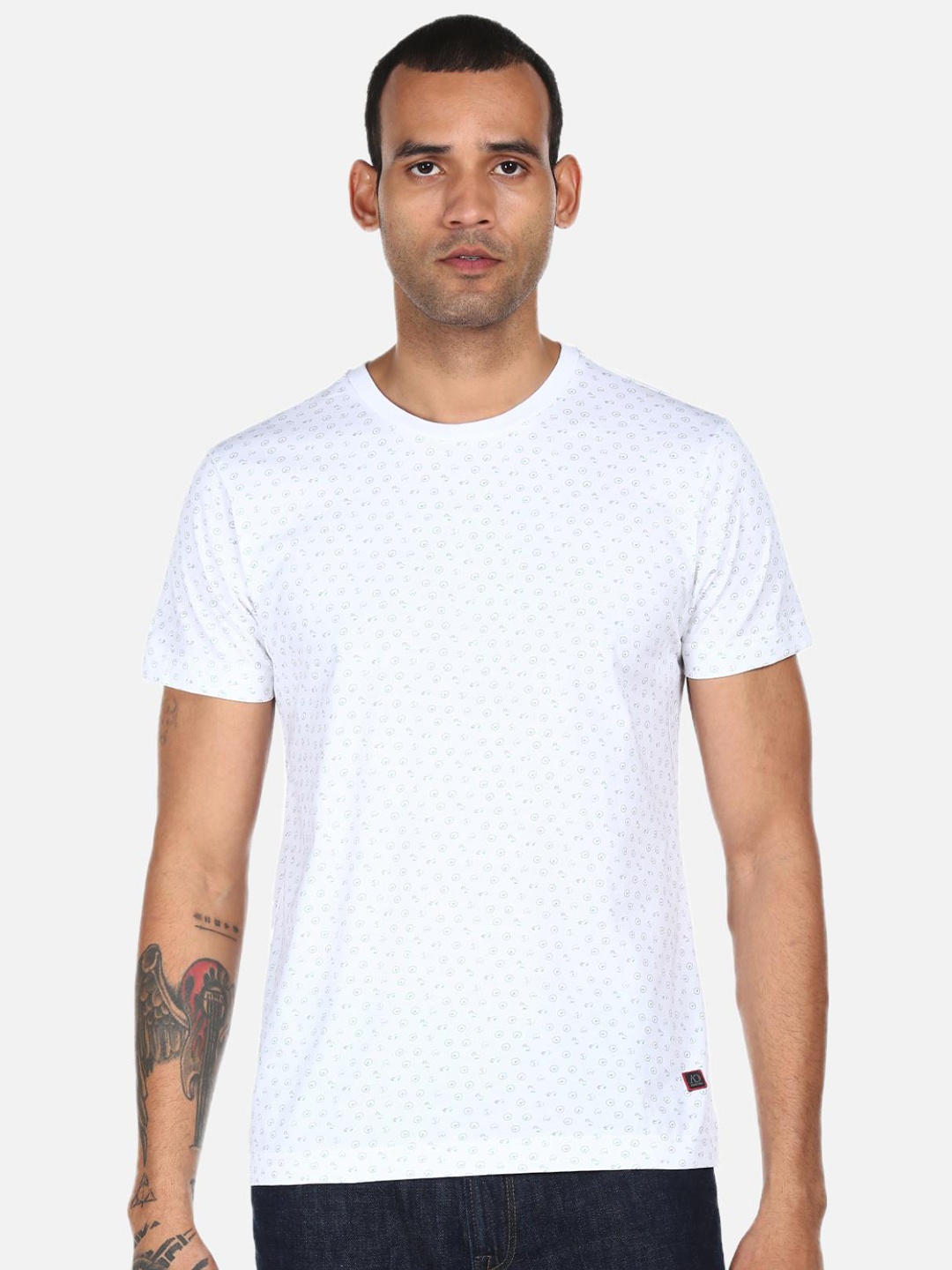 

AD By Arvind Men White & Green Printed T-shirt