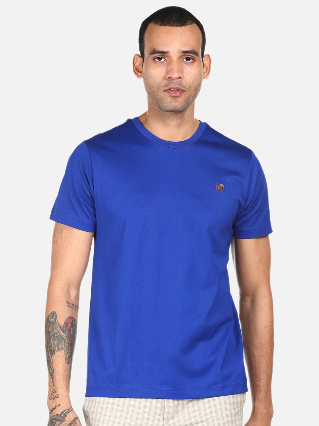 

AD By Arvind Men Blue Solid Regular Fit T-shirt