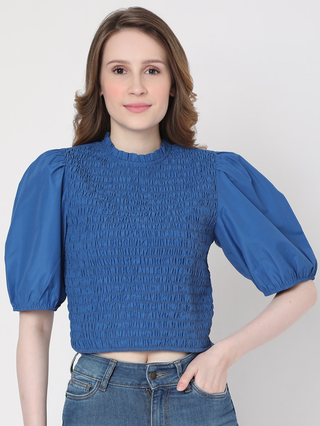 

Vero Moda Blue Smocked Regular Crop Top