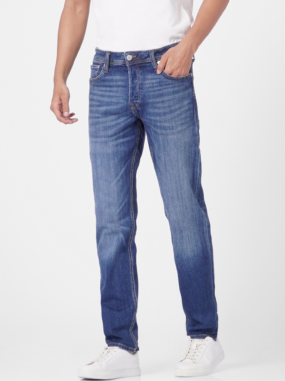 

Jack & Jones Men Blue Low-Rise Light Fade Jeans