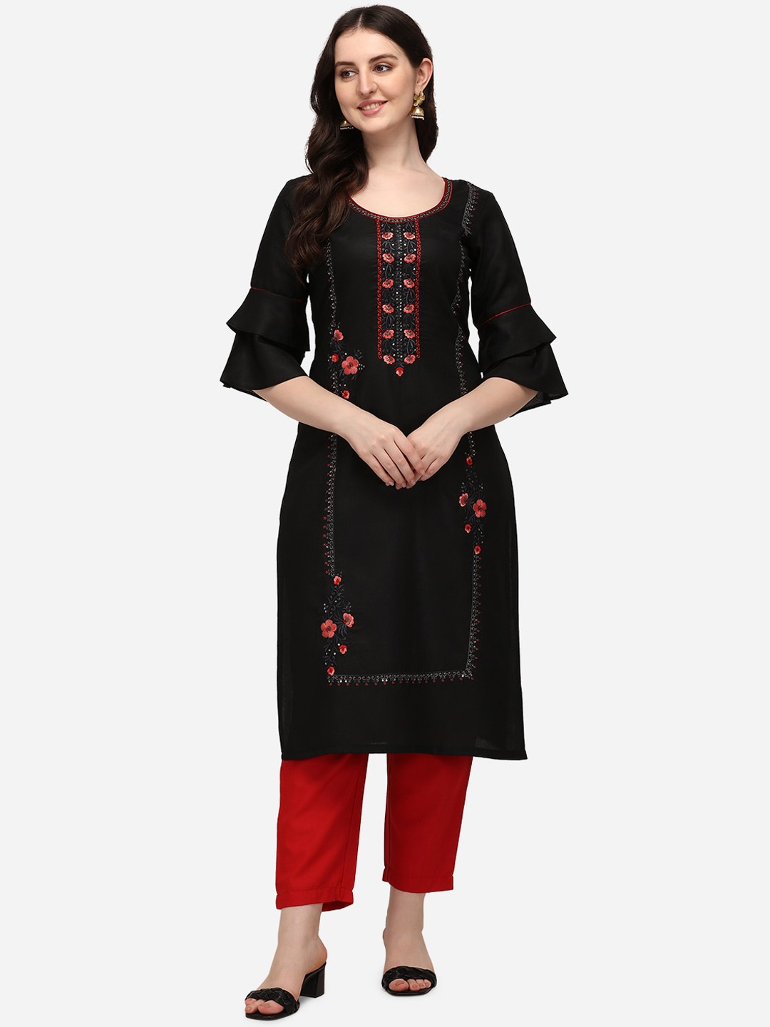 

SAADHVI Women Black Floral Embroidered Bell Sleeves Kurta