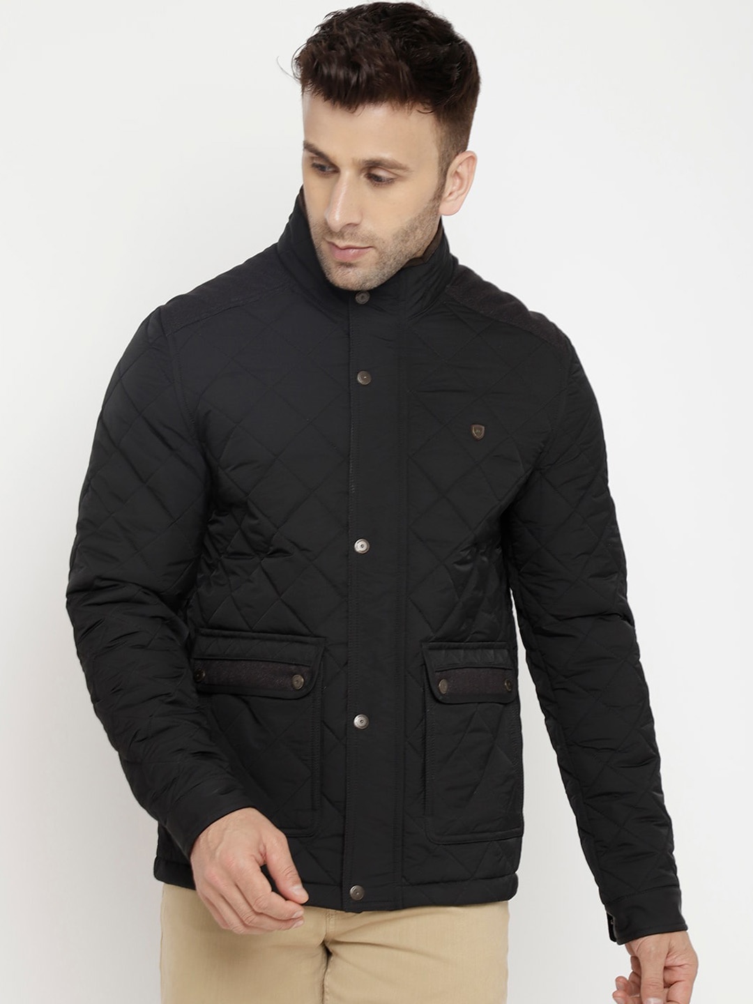 

LURE URBAN Men Black Quilted Jacket