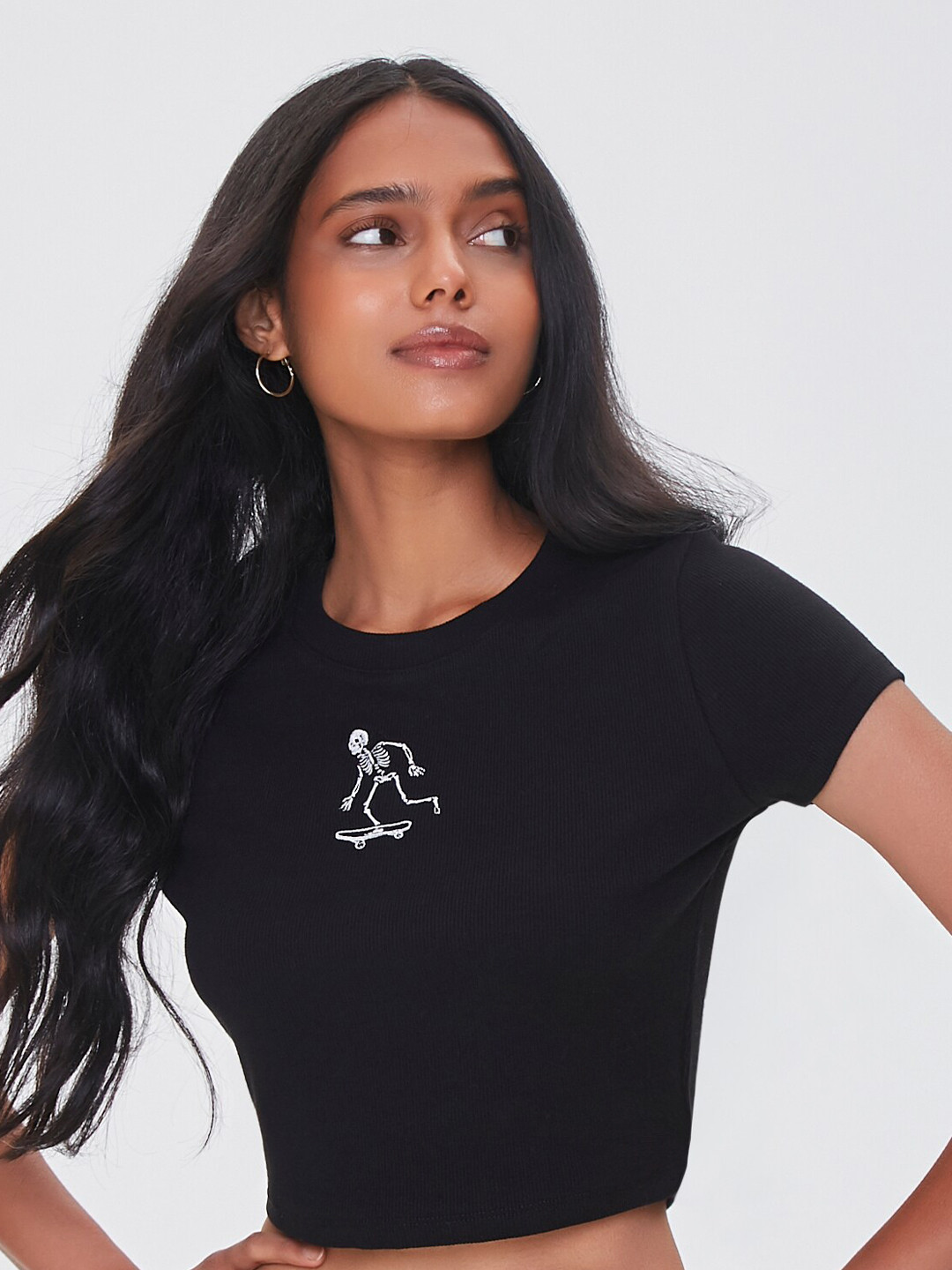 

FOREVER 21 Black Fitted Crop Top