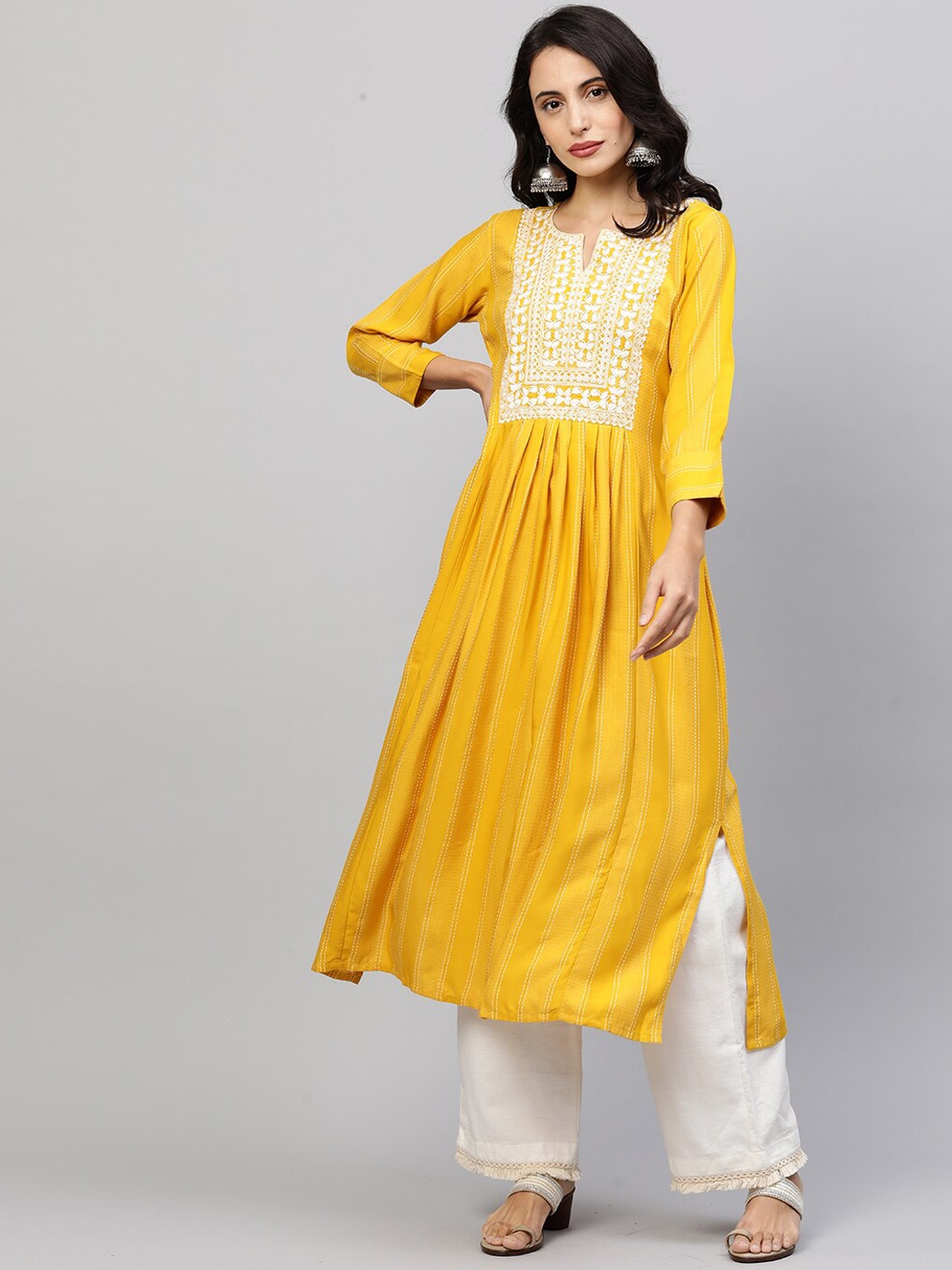 

FASHOR Women Yellow & White Floral Embroidered Thread Work Anarkali Kurta