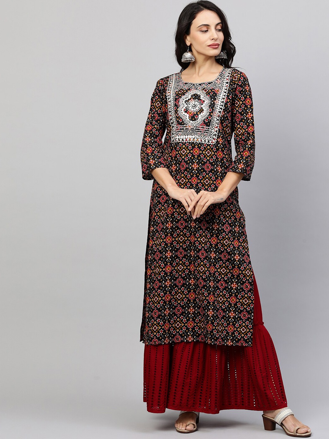 

FASHOR Women Black Floral Yoke Design Thread Work Anarkali Kurta