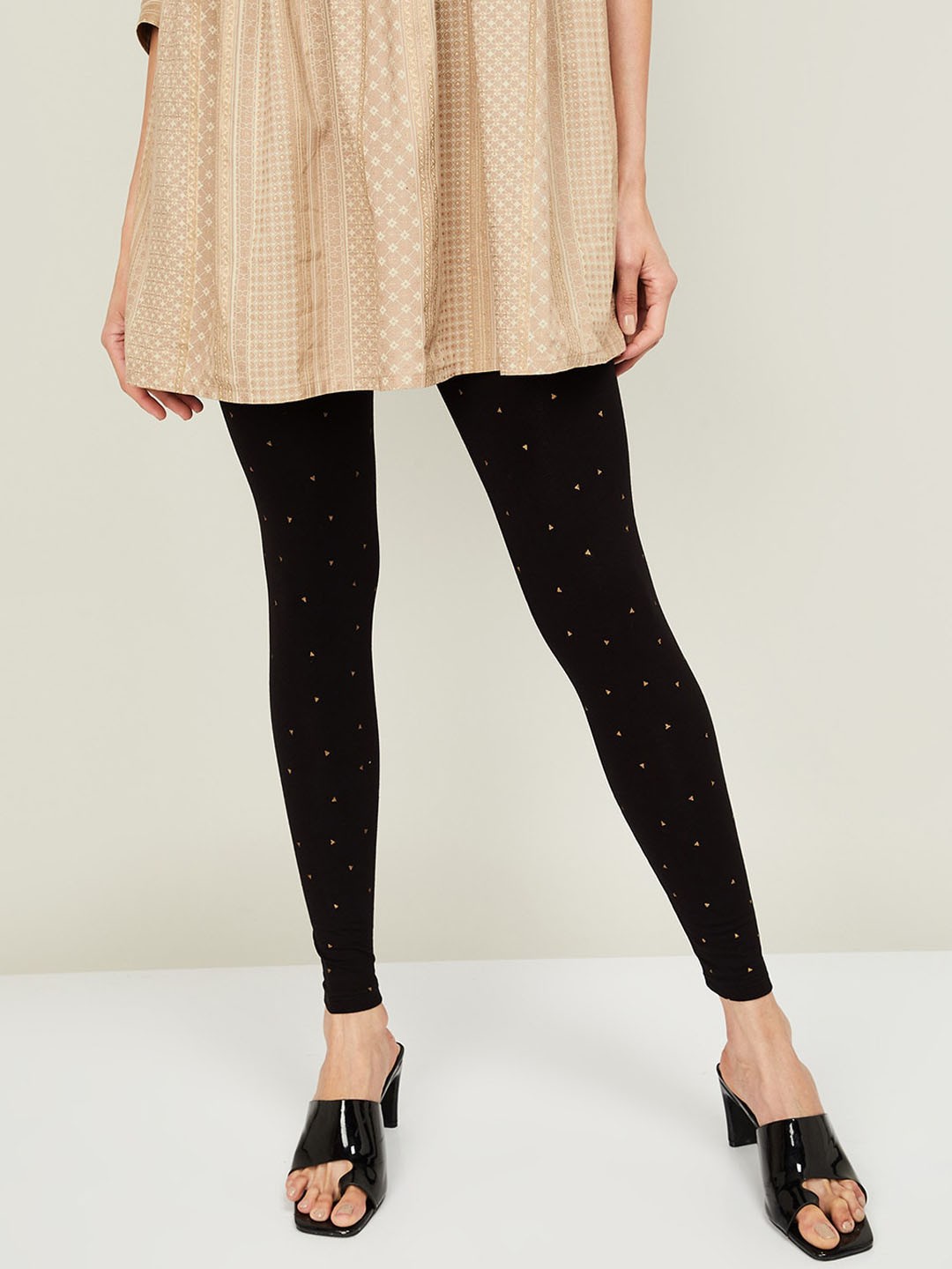 

Melange by Lifestyle Women Black & Yellow Printed Ankle Length Leggings