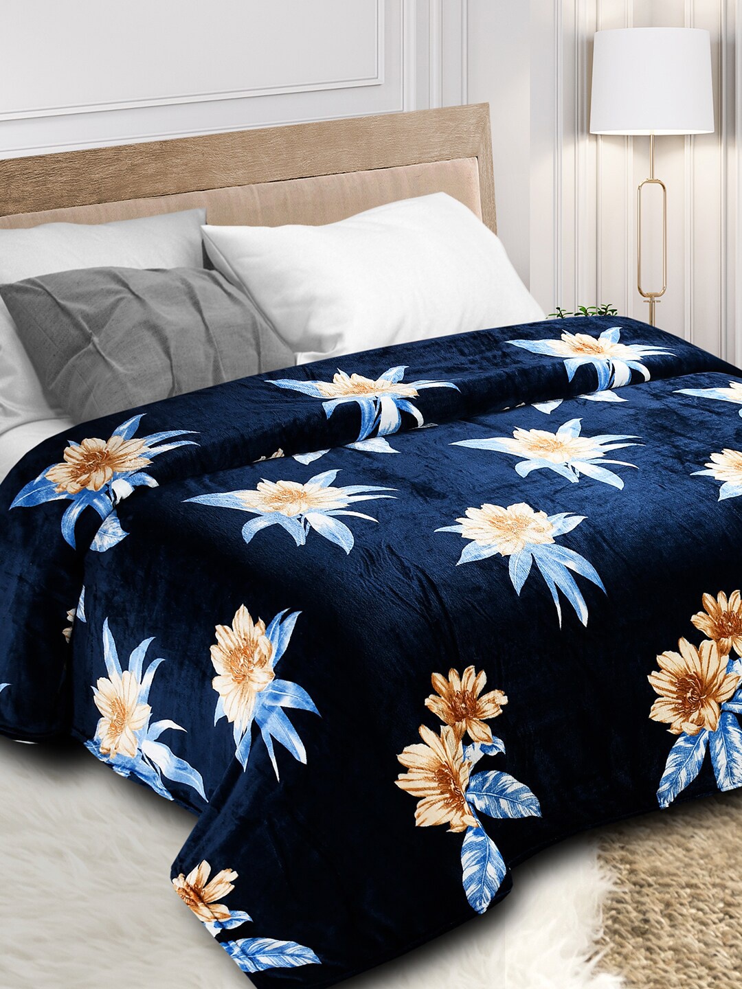 

Florida Blue & Cream Floral Microfiber Mild Winter 210 GSM Double Bed Blanket
