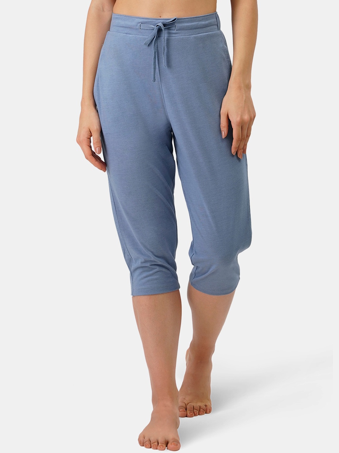 

Amante Women Blue Solid Lounge Capri