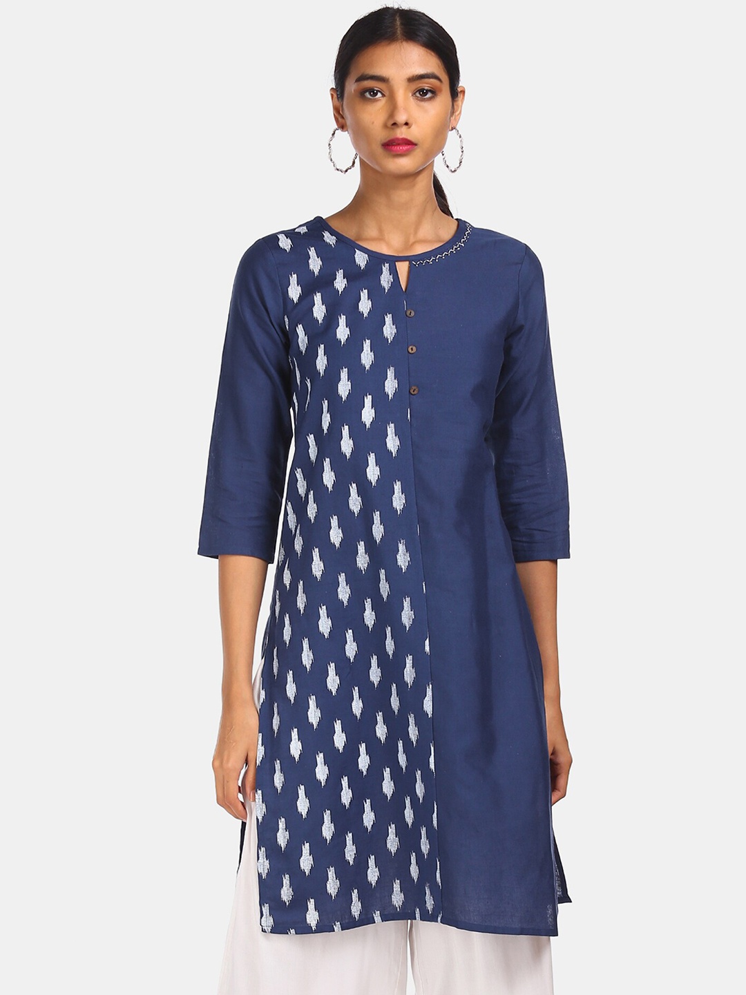 

Karigari Women Blue & White Ethnic Motifs Printed Keyhole Neck Kurta