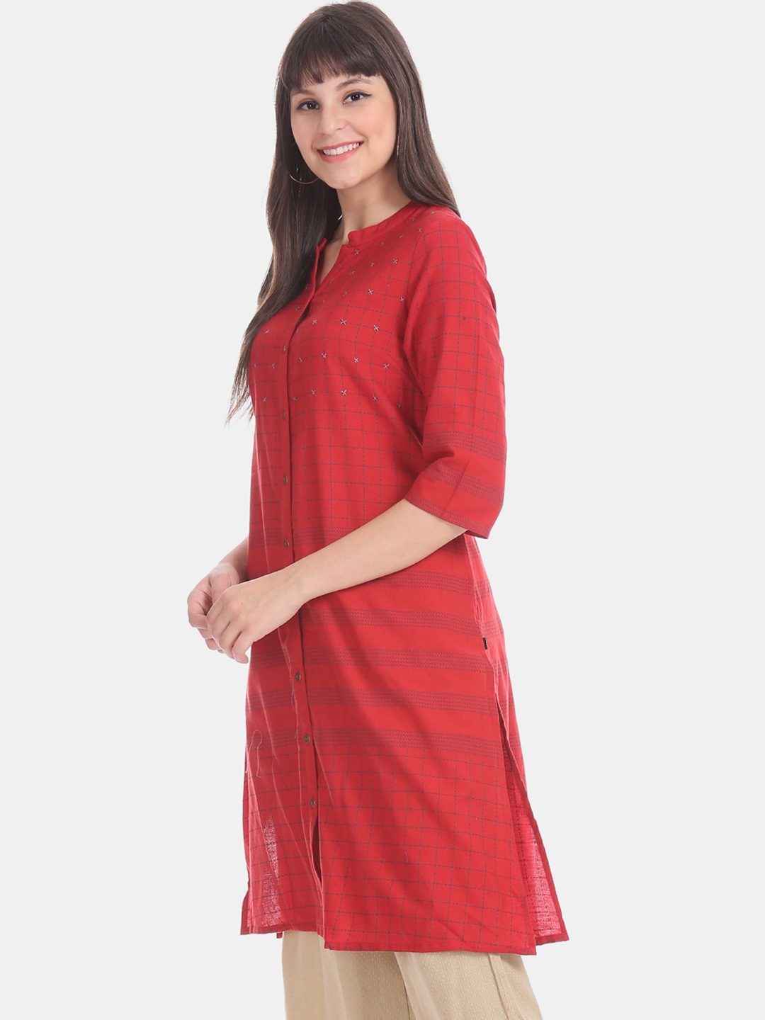 

Karigari Women Red & Blue Geometric Printed Thread Work Cotton Kurta
