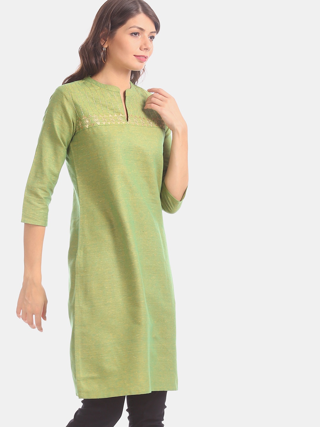 

Karigari Women Green Embroidered Kurta