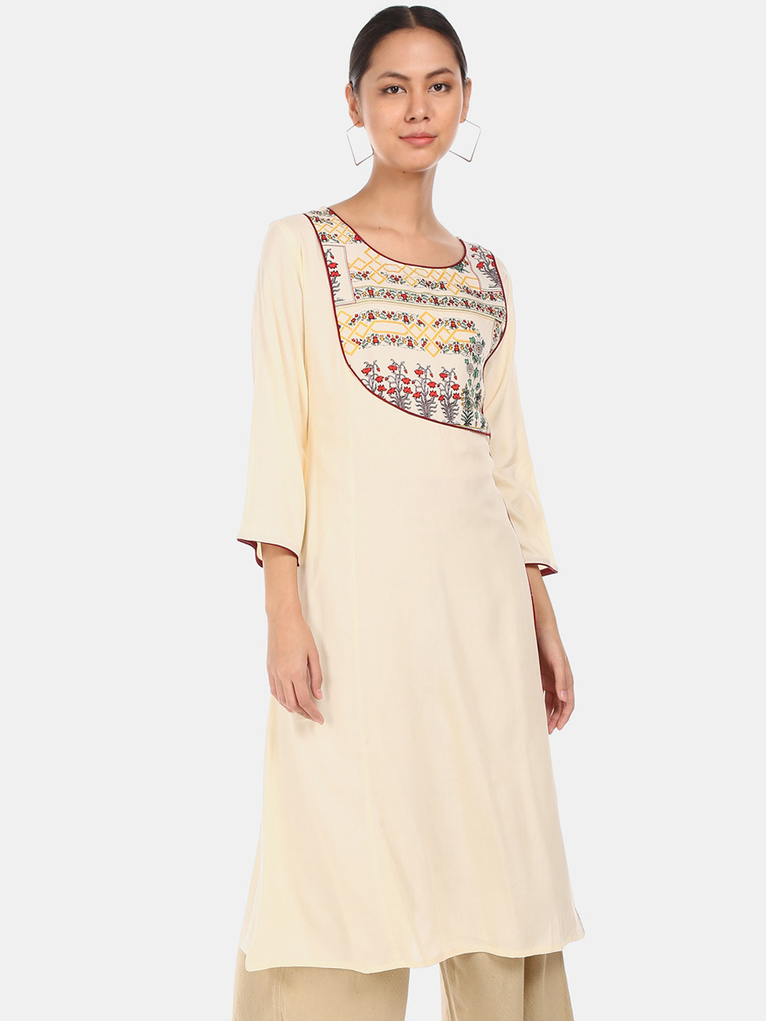 

Karigari Women Off-White Floral Yoke Design Kurta