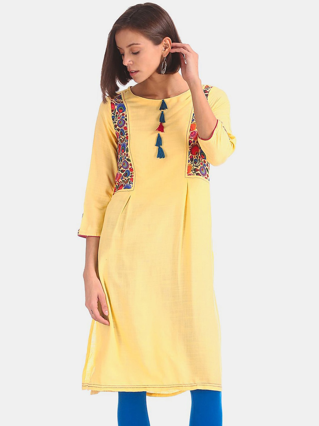 

Karigari Women Yellow Floral Print Kurta