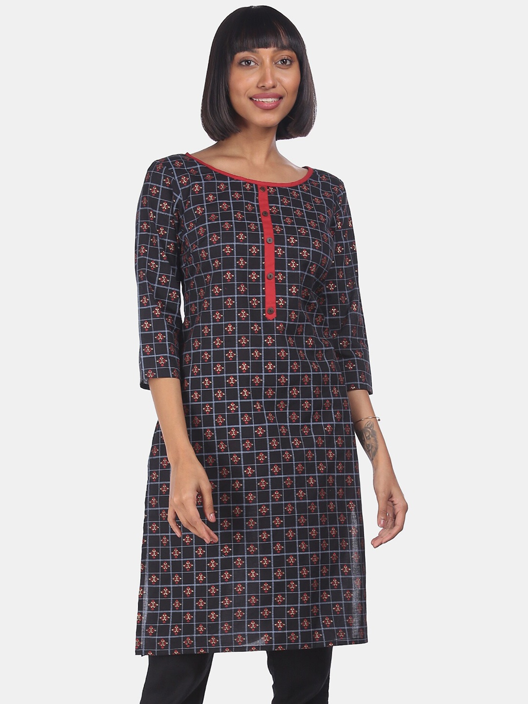 

Karigari Women Black & Red Ethnic Print Checked Kurta