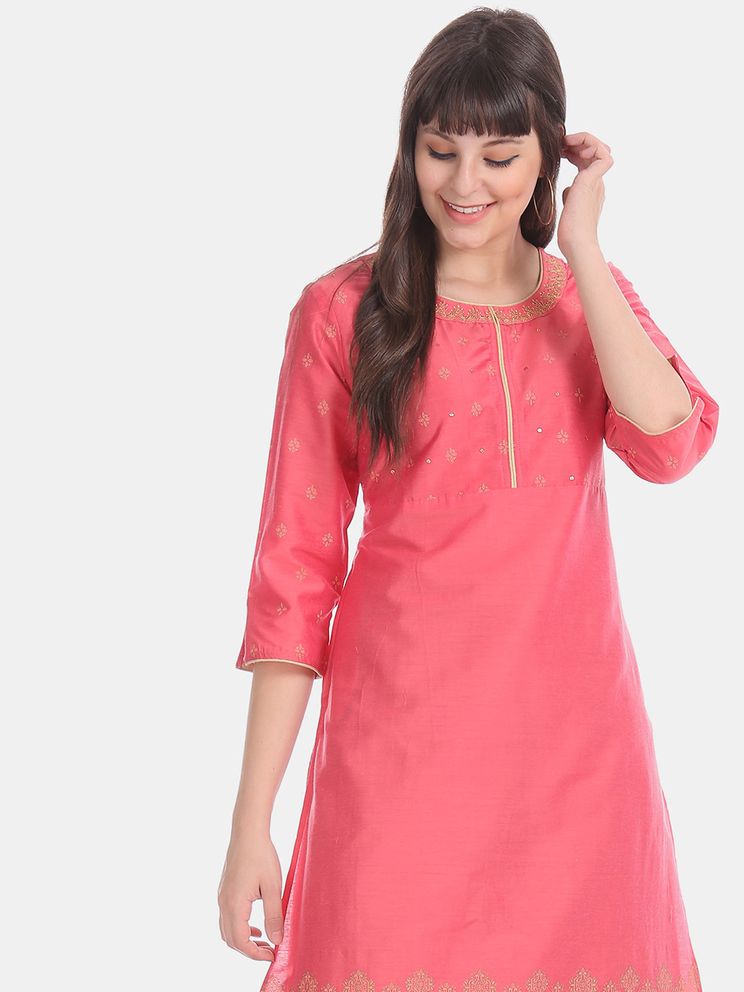 

Karigari Women Pink Floral Print Thread Work Kurta