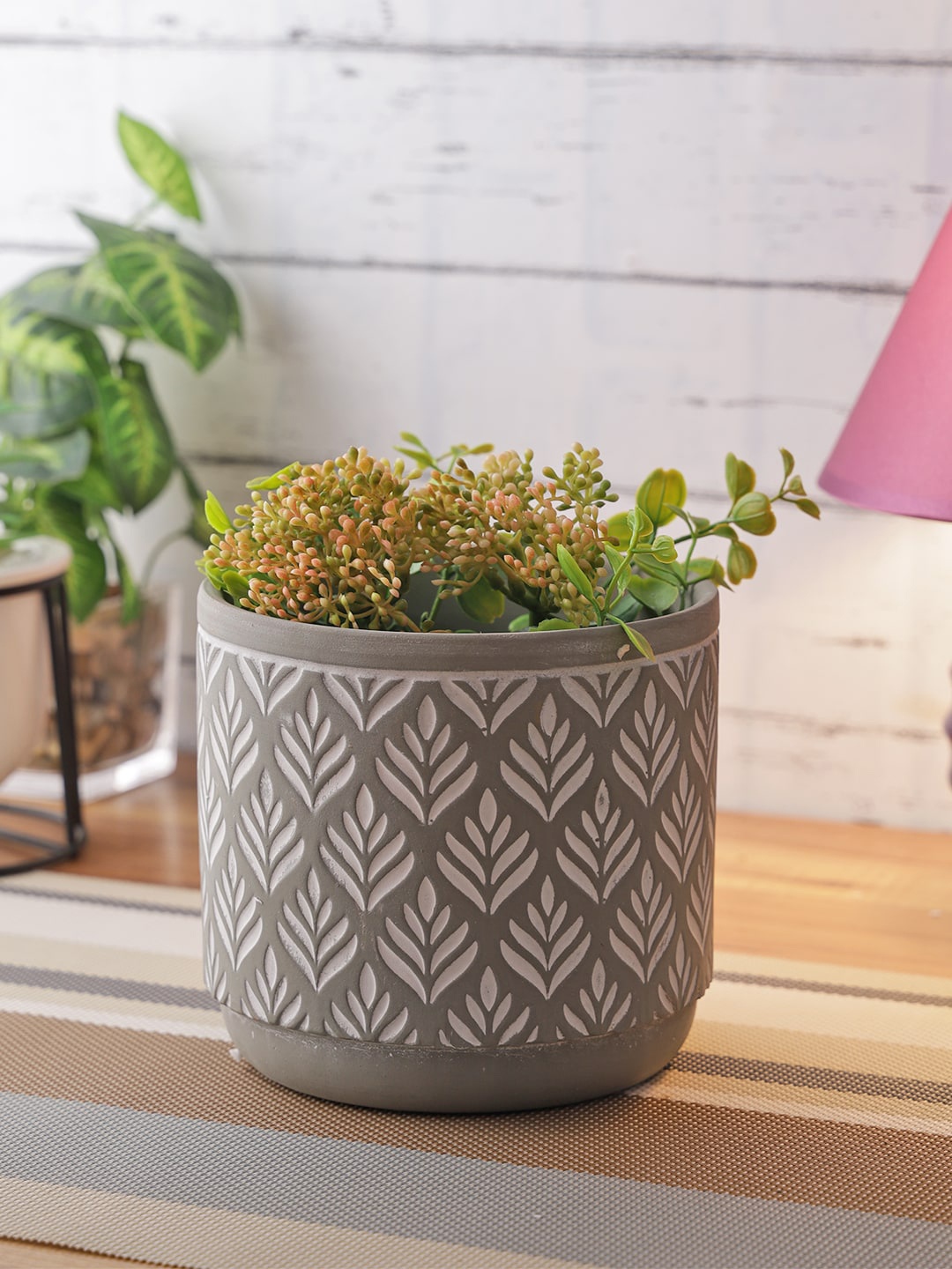 

TAYHAA Grey & White Textured Ceramic Planter