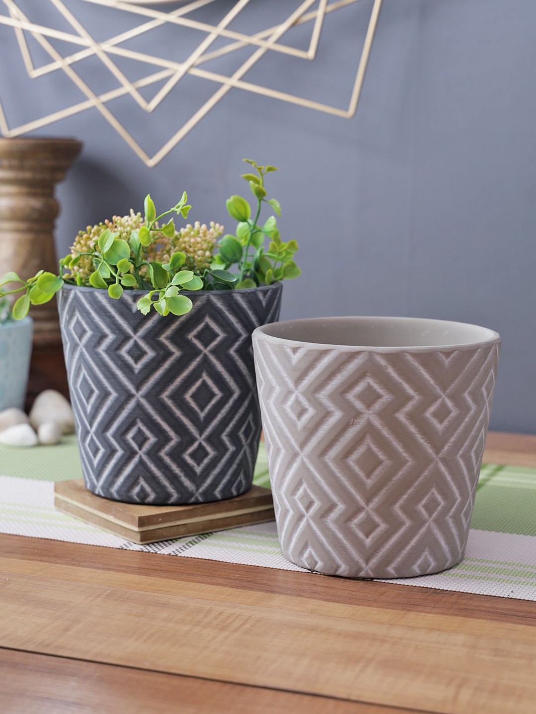 

TAYHAA Set Of 2 Textured Ceramic Planters, Blue