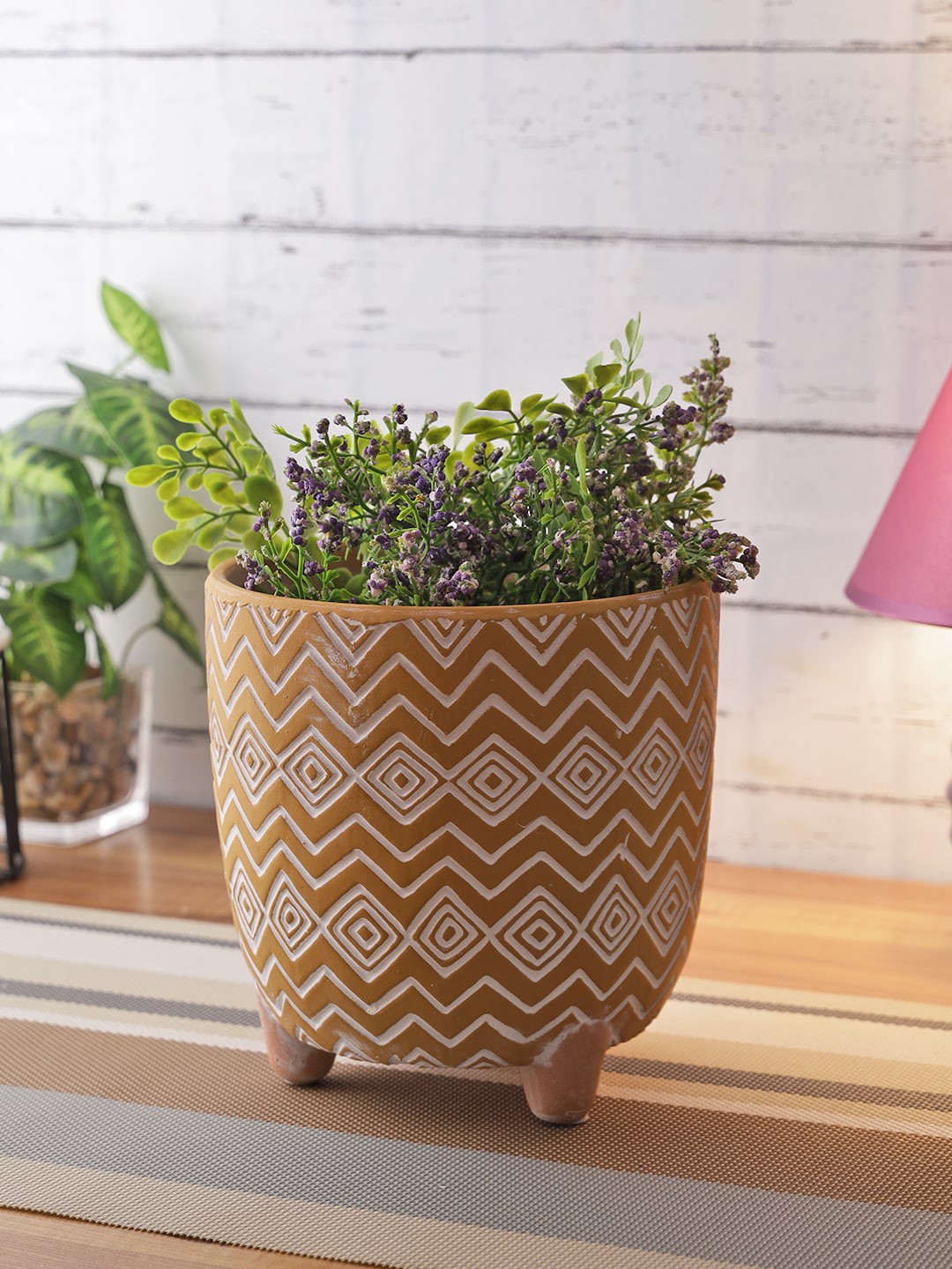 

TAYHAA Yellow & White Printed Hue Planter