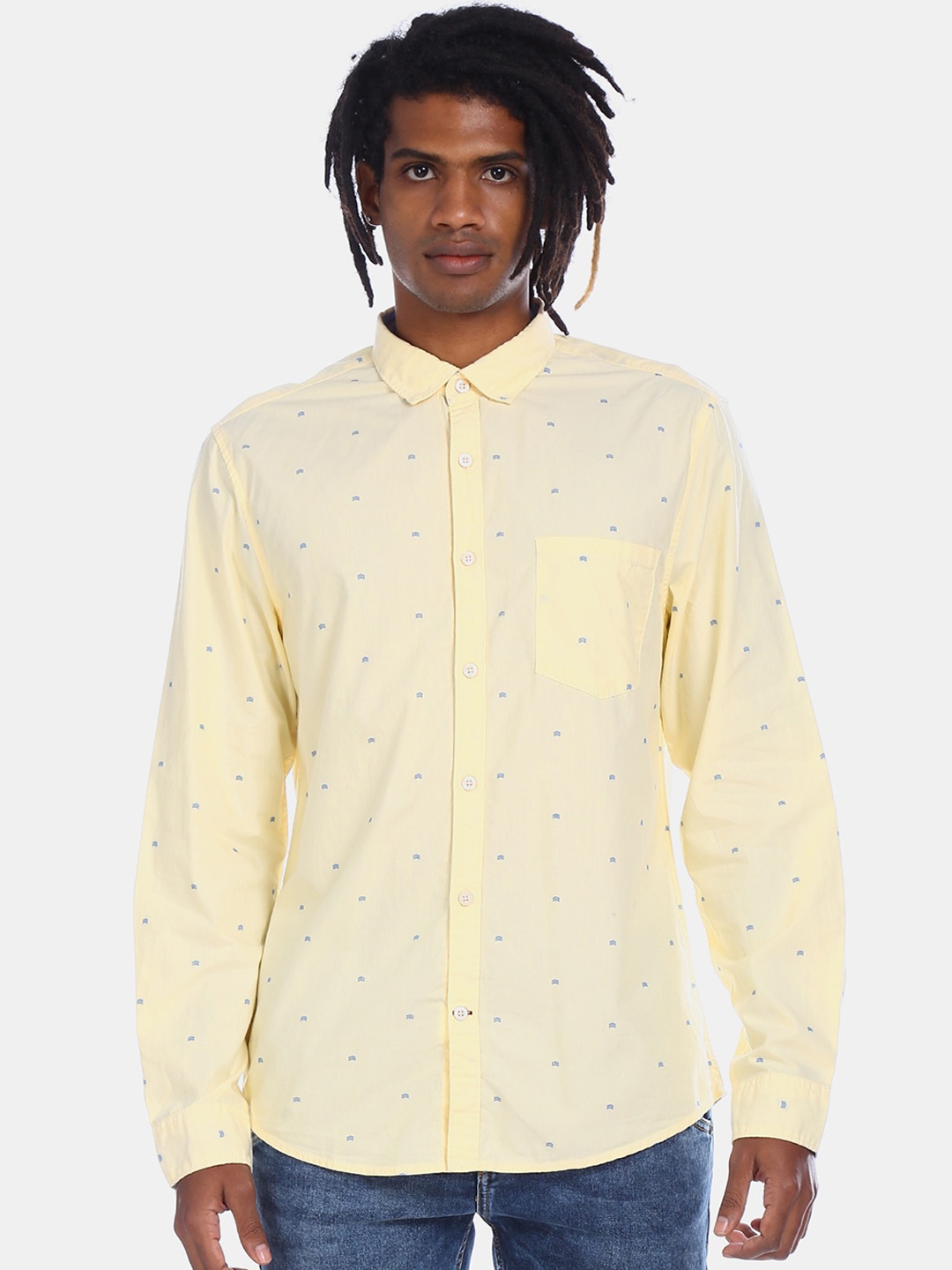 

Ruggers Men Yellow & Blue Opaque Printed Pure Cotton Casual Shirt
