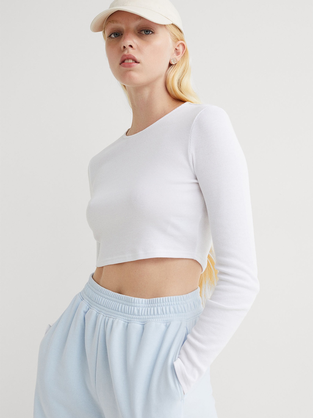 

H&M Women White Ribbed Cropped Top