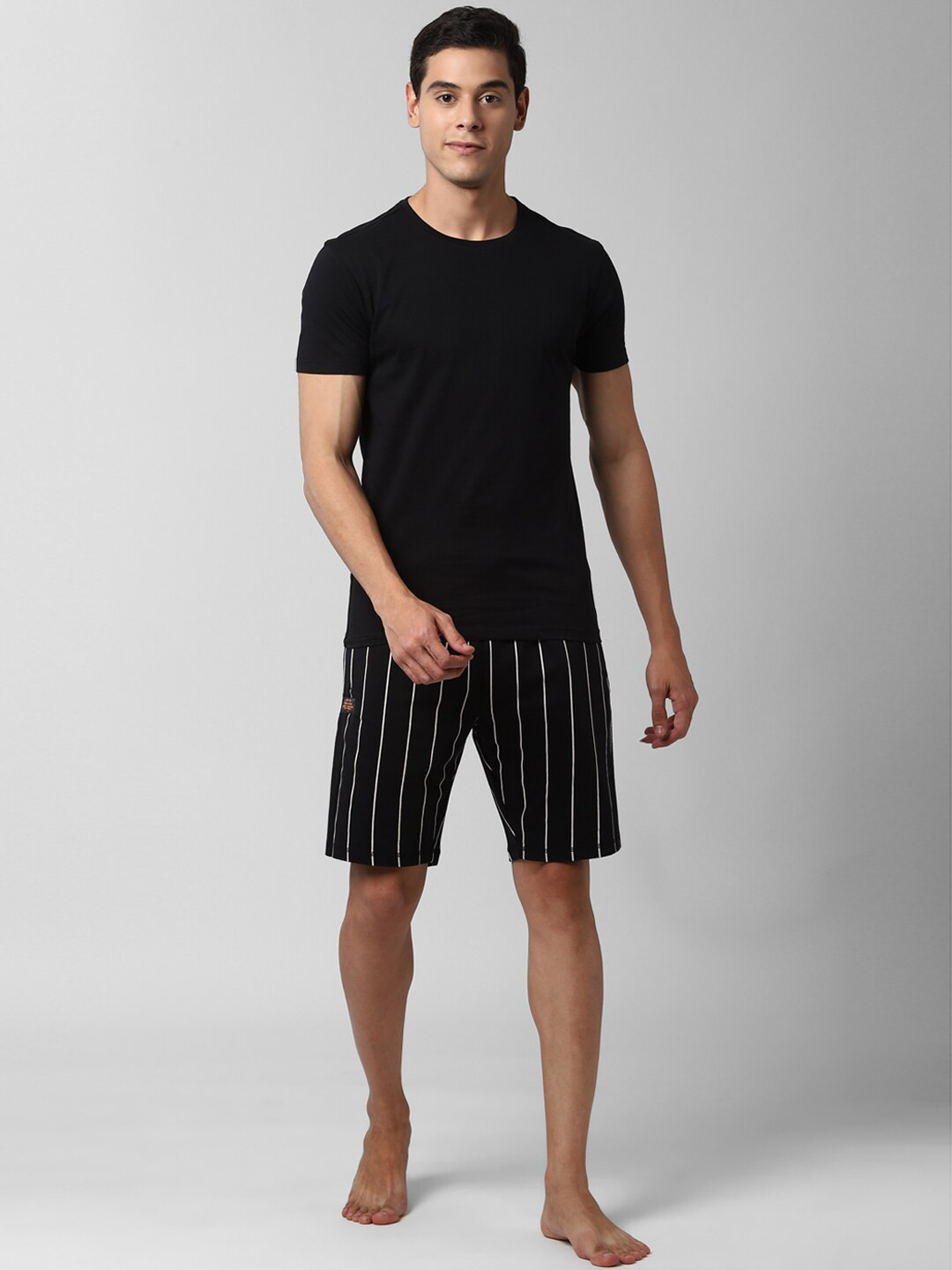 

Peter England Men Black & White Pure Cotton 2 Pc Night Suit