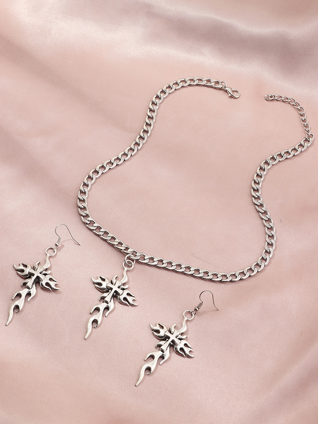 

URBANIC Women Silver-Toned Geometric Imitation Jewellery Set
