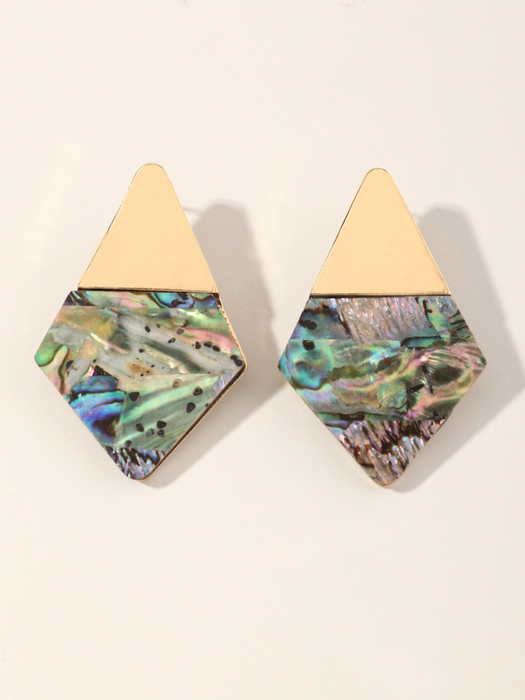 

URBANIC Women Gold-Toned & Green Geometric Studs Earrings
